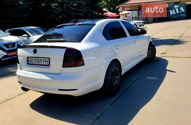 Лифтбек Skoda Octavia 2010 в Днепре