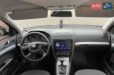 Лифтбек Skoda Octavia 2010 в 