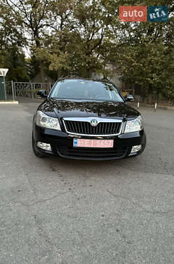 Універсал Skoda Octavia 2012 в 