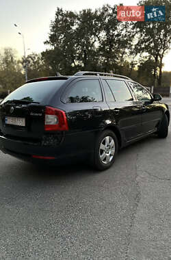 Універсал Skoda Octavia 2012 в 