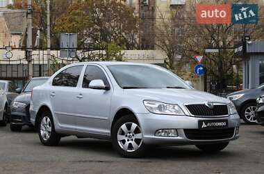 Лифтбек Skoda Octavia 2011 в Киеве