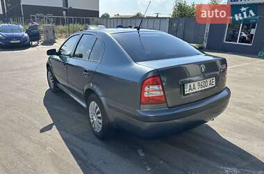 Ліфтбек Skoda Octavia 2004 в Києві