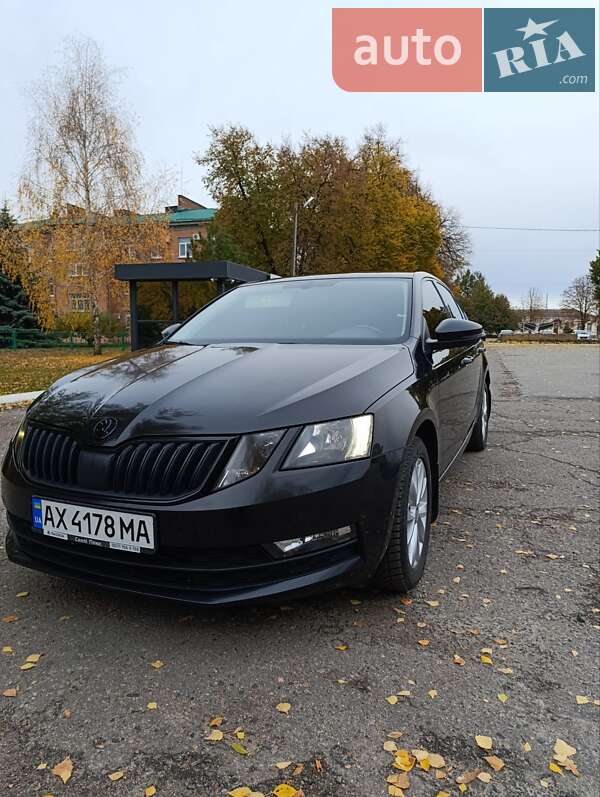 Лифтбек Skoda Octavia 2017 в Карловке