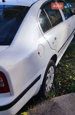 Лифтбек Skoda Octavia 2010 в 