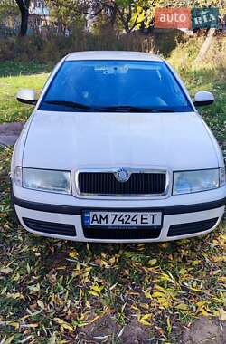 Лифтбек Skoda Octavia 2010 в 