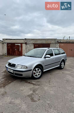 Универсал Skoda Octavia 2010 в Черкассах