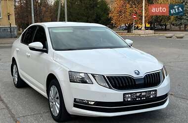 Лифтбек Skoda Octavia 2018 в Петрове