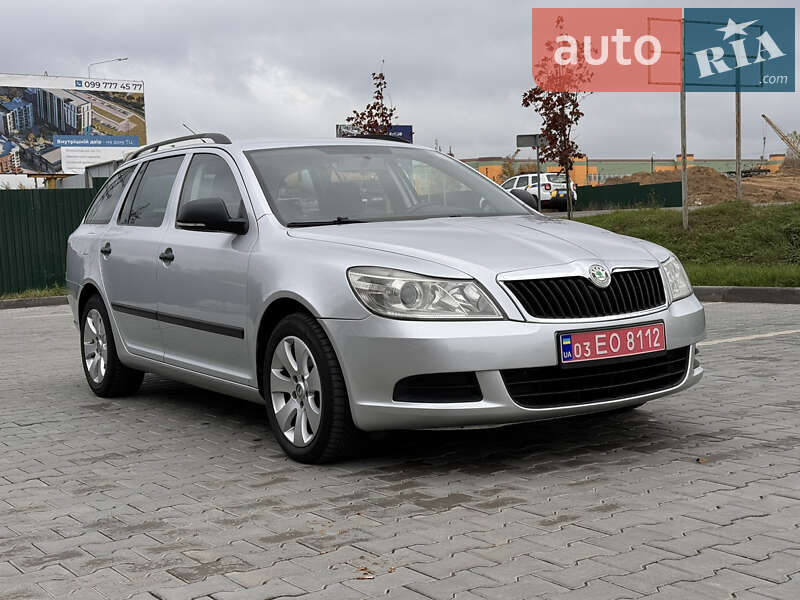 Універсал Skoda Octavia 2009 в Луцьку