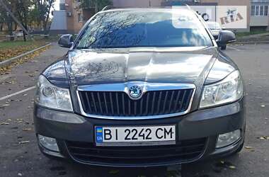 Універсал Skoda Octavia 2011 в Гадячі