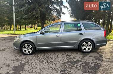 Универсал Skoda Octavia 2012 в Ровно