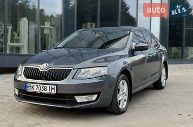 Лифтбек Skoda Octavia 2016 в Ровно