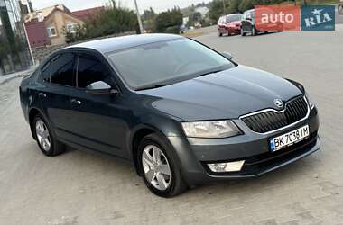 Лифтбек Skoda Octavia 2016 в Ровно