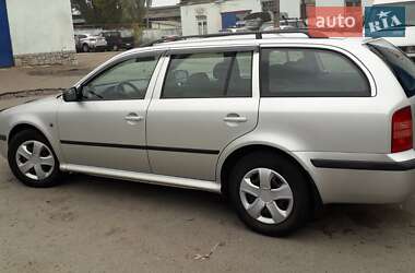 Универсал Skoda Octavia 2004 в Чернигове