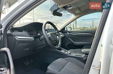 Лифтбек Skoda Octavia 2021 в Киеве