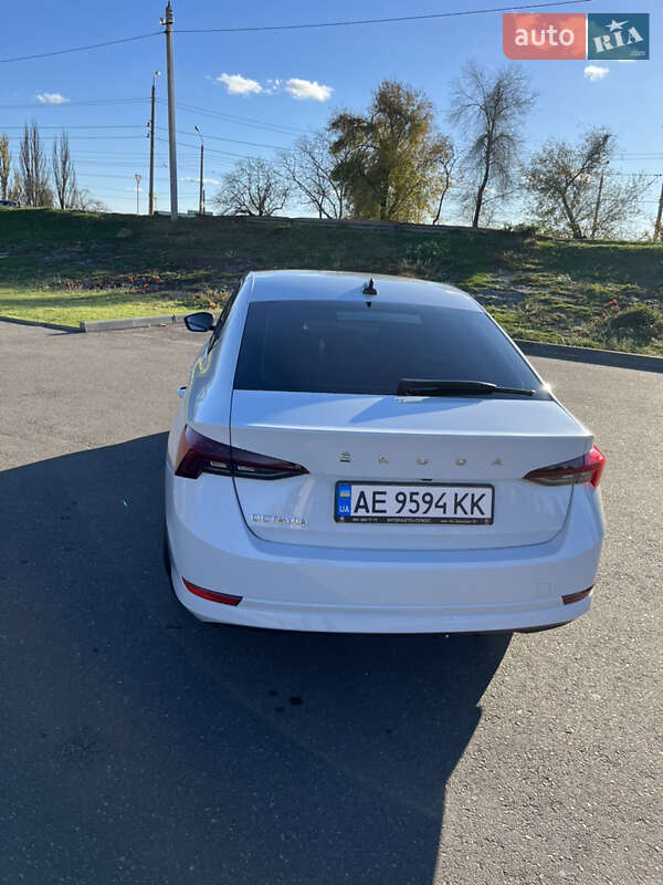 Лифтбек Skoda Octavia 2020 в Кривом Роге