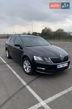 Универсал Skoda Octavia 2017 в Ровно