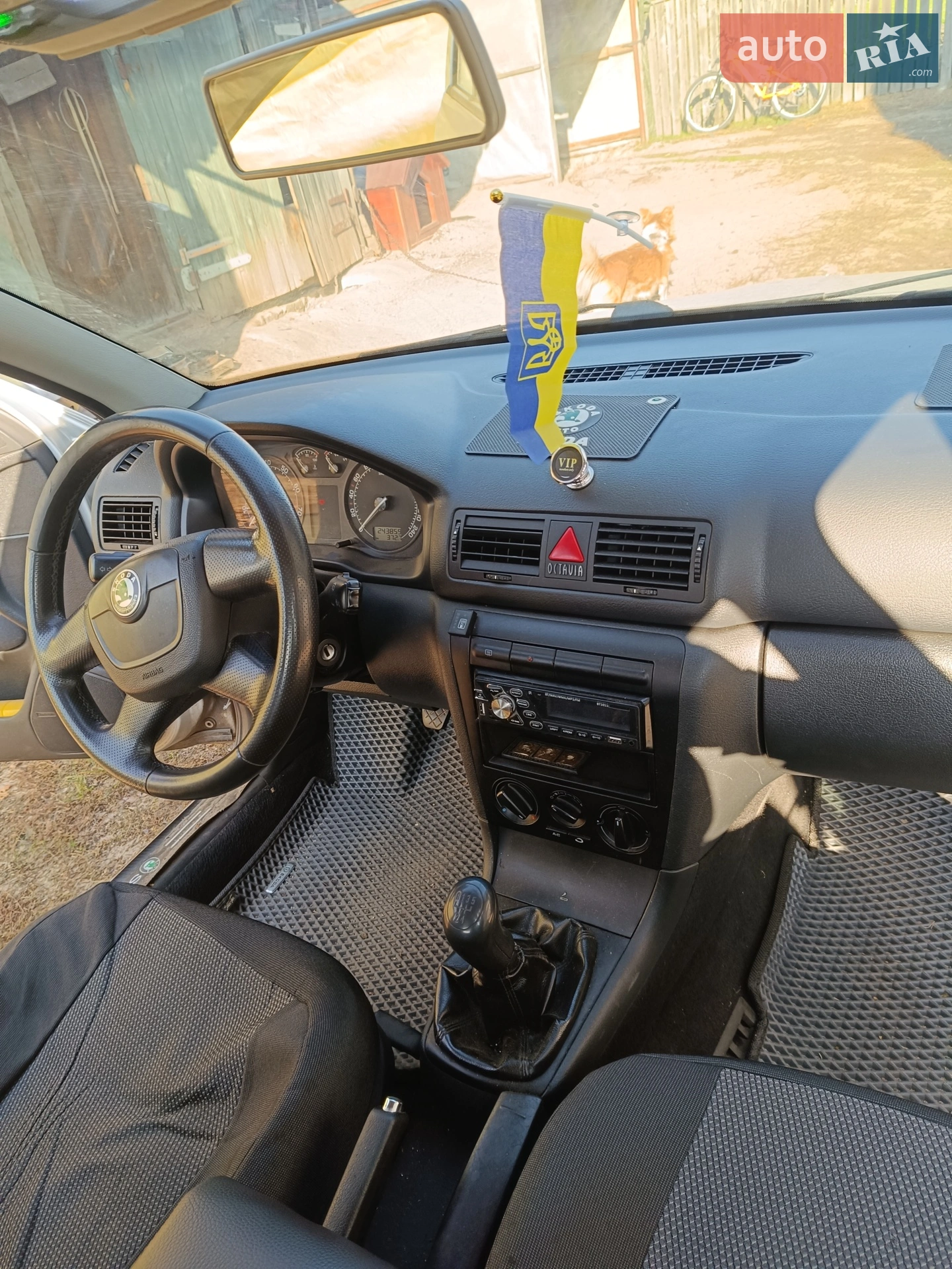 2010 Skoda Octavia - мініатюра 11