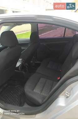 Лифтбек Skoda Octavia 2012 в 