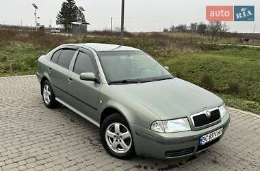 Лифтбек Skoda Octavia 2002 в Львове