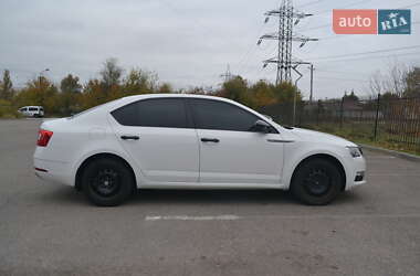 Лифтбек Skoda Octavia 2018 в Днепре