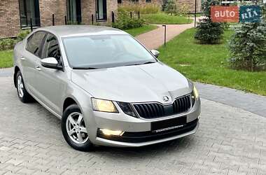 Ліфтбек Skoda Octavia 2019 в Івано-Франківську