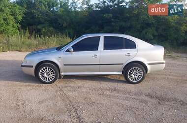 Лифтбек Skoda Octavia 2002 в 
