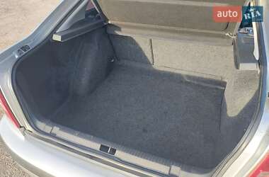 Лифтбек Skoda Octavia 2002 в 