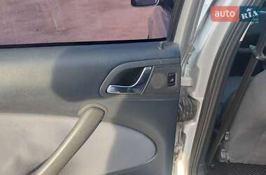 Лифтбек Skoda Octavia 2002 в 