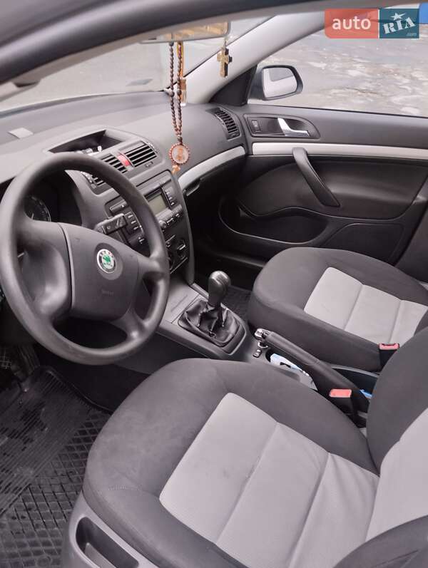 Універсал Skoda Octavia 2008 в Звягелі