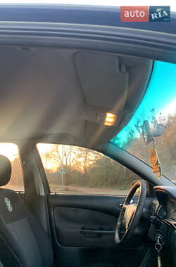 Лифтбек Skoda Octavia 2001 в 