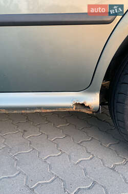 Лифтбек Skoda Octavia 2001 в 