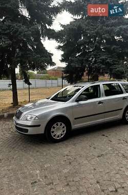Универсал Skoda Octavia 2012 в Кропивницком