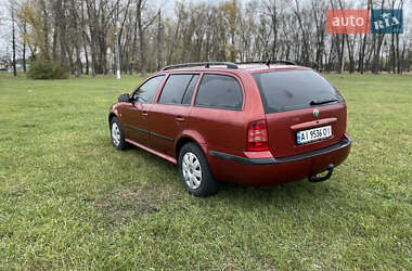 Универсал Skoda Octavia 2001 в Барышевке