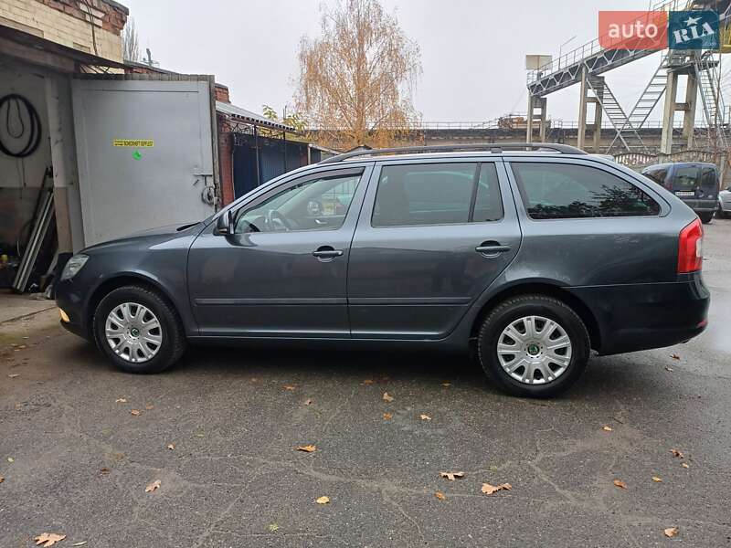 Универсал Skoda Octavia 2011 в Виннице