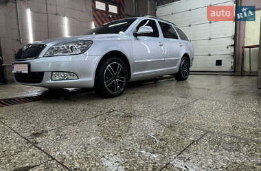 Универсал Skoda Octavia 2010 в Харькове