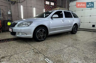 Универсал Skoda Octavia 2010 в Харькове