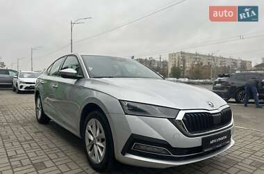 Лифтбек Skoda Octavia 2021 в Киеве