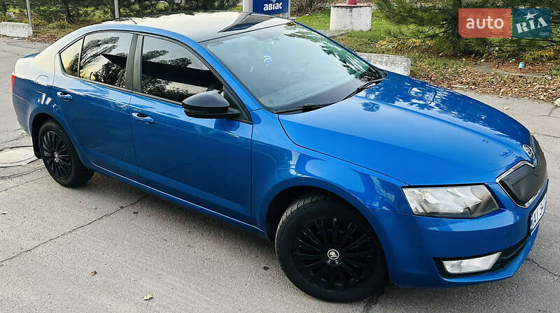 Лифтбек Skoda Octavia 2014 в Днепре