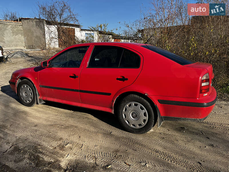 Лифтбек Skoda Octavia 1997 в Нетешине