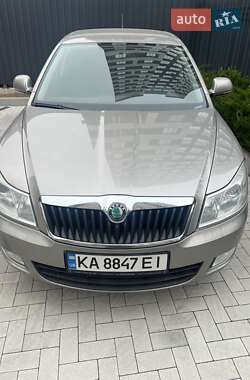 Ліфтбек Skoda Octavia 2012 в Ірпені