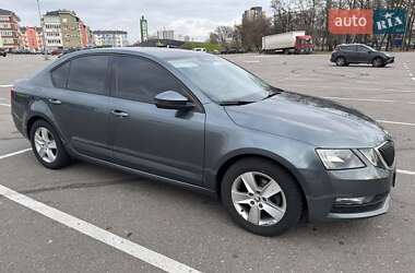 Лифтбек Skoda Octavia 2018 в Киеве