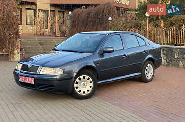 Лифтбек Skoda Octavia 2010 в Киеве