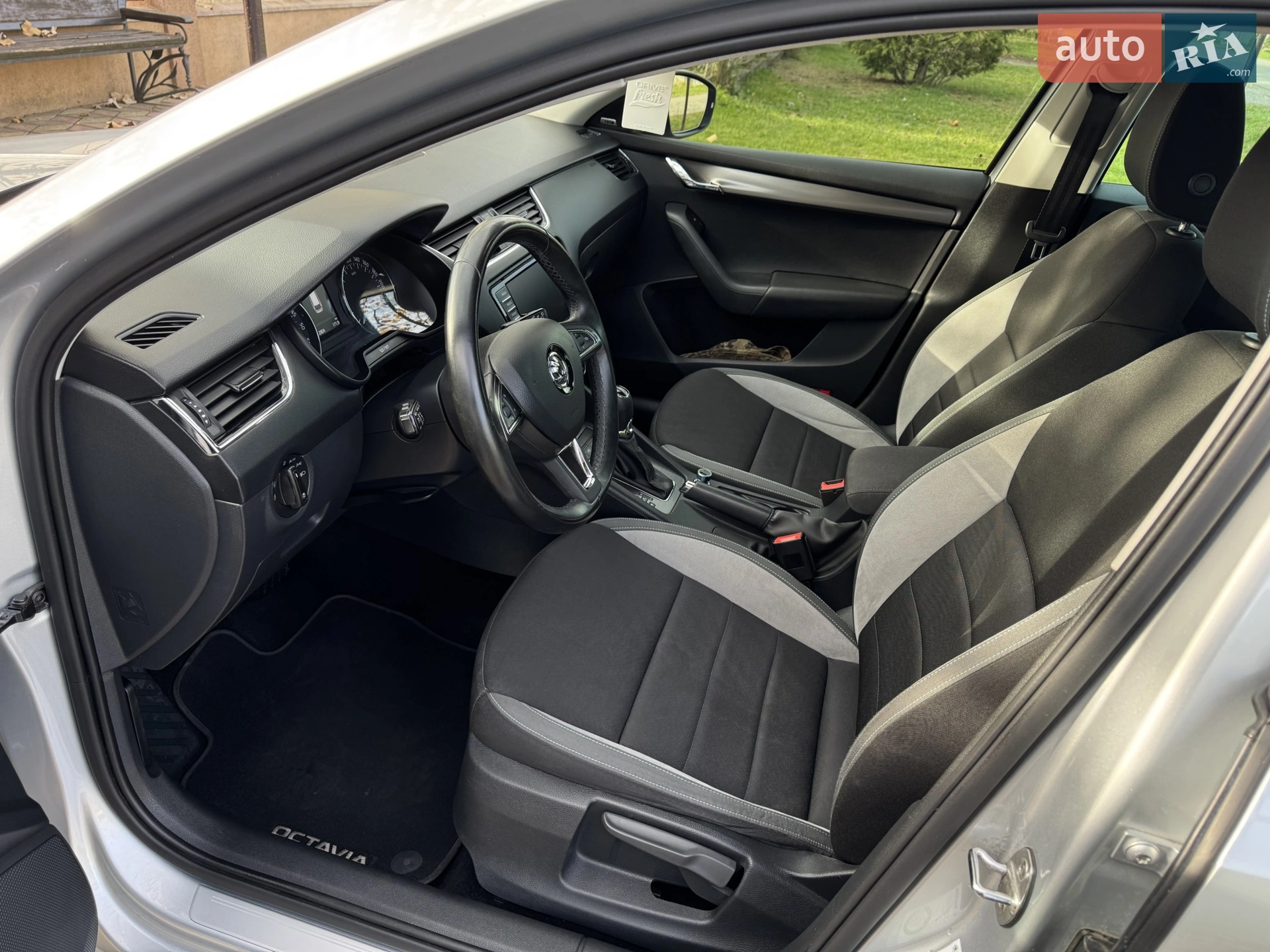 2016 Skoda Octavia - мініатюра 12