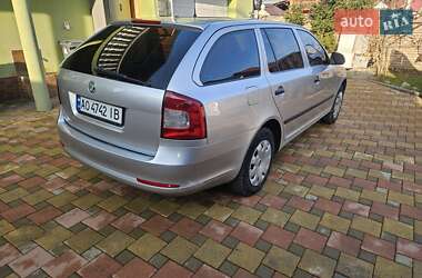 Универсал Skoda Octavia 2010 в Тячеве