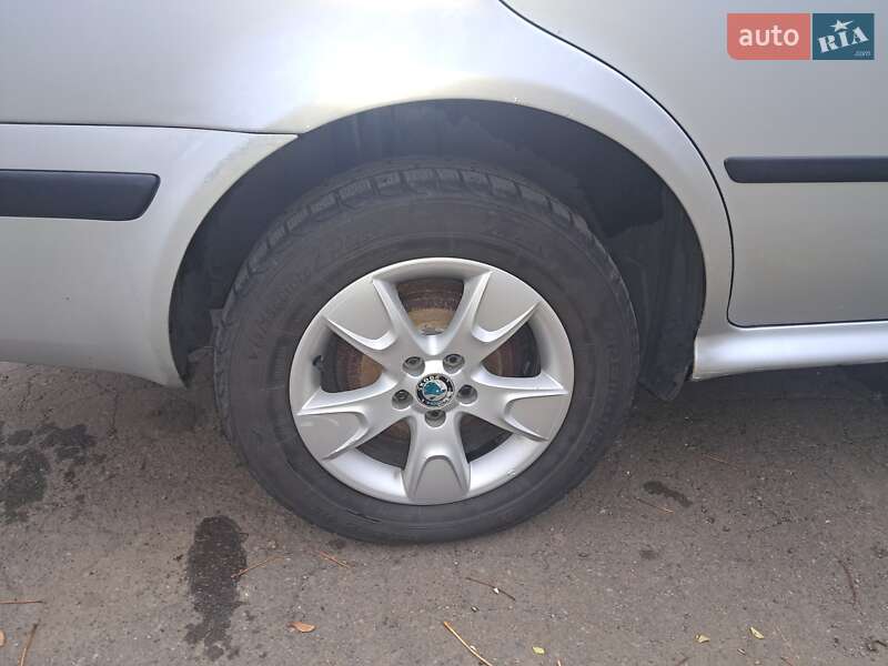 Ліфтбек Skoda Octavia 2007 в Краматорську