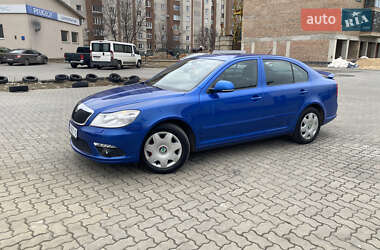 Лифтбек Skoda Octavia 2009 в Луцке