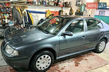 Лифтбек Skoda Octavia 2009 в 