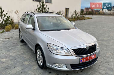 Універсал Skoda Octavia 2010 в Луцьку