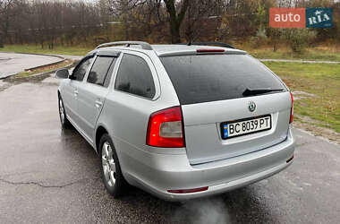 Универсал Skoda Octavia 2009 в 