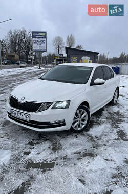 Лифтбек Skoda Octavia 2019 в Ирпене